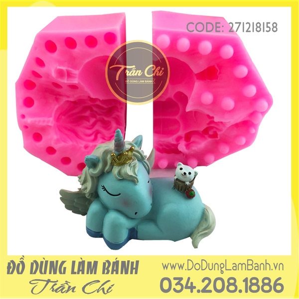Khuôn silicone Ngựa Unicorn nằm nhắm mắt (2 mảnh)