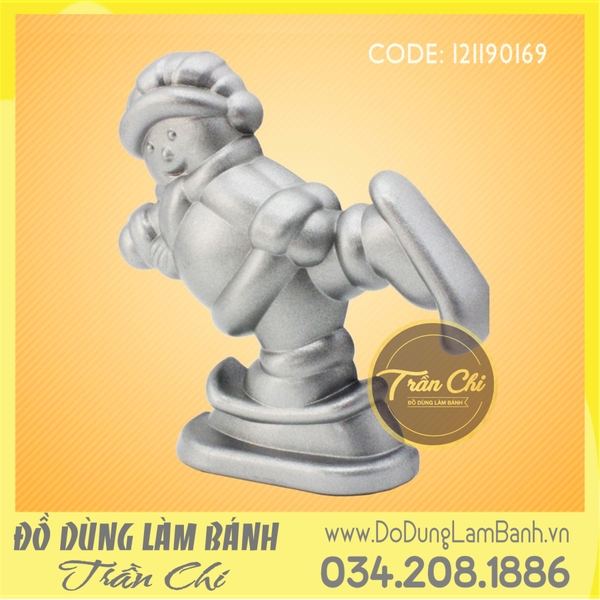 Khuôn nhôm Bé trai choàng khăn