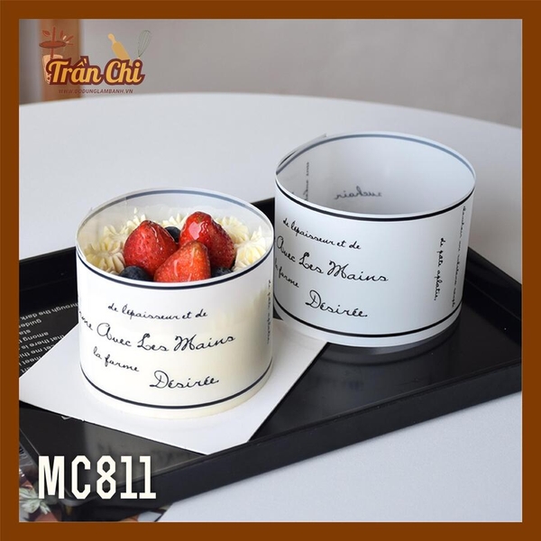 MC811 - Cuộn MICA nilong mẫu TRẮNG DÒNG CHỮ ĐEN quấn thành bánh CỨNG - Cao 8cm x 1kg (11/12)