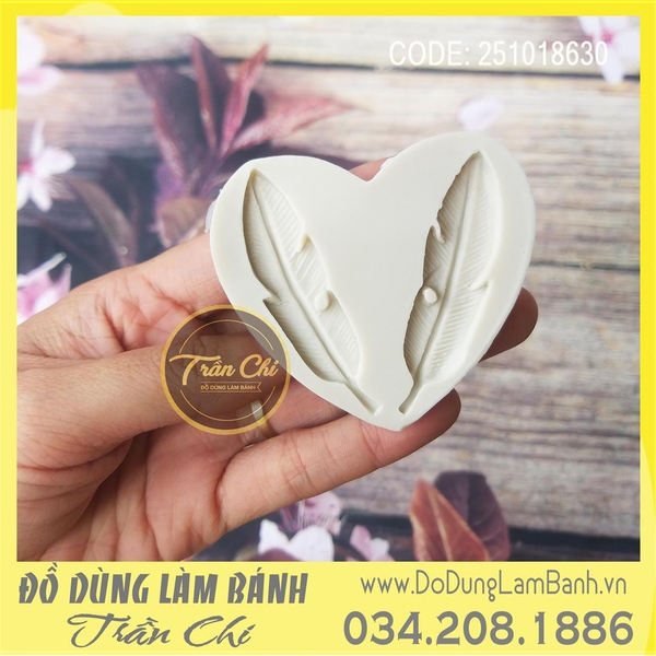 Khuôn silicone Lông vũ nhí 2c (hình tim) - Xám