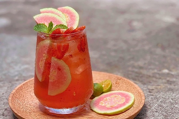 Siro Mama Rosa ỔI HỒNG - Chai 700ml