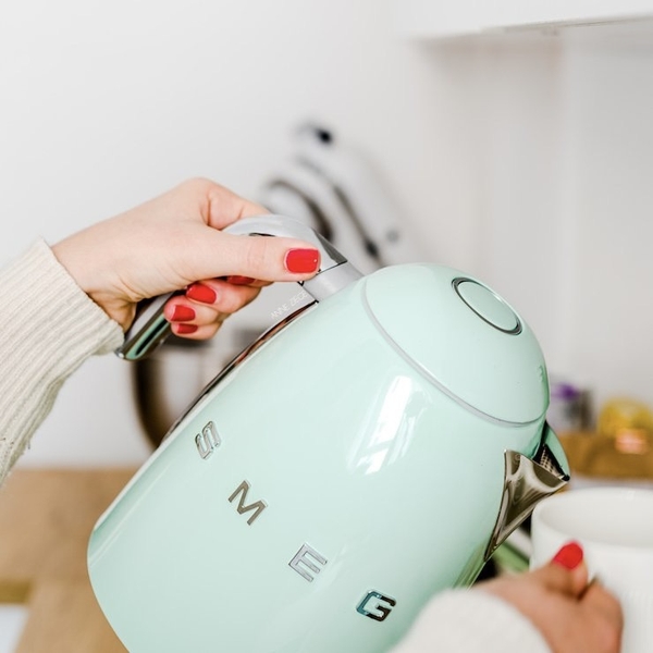 Ấm siêu tốc SMEG KLF04PGEU Pastel Green 1,8L 2400W màu xanh mint có chỉnh  nhiệt độ Shop Hàng Đức