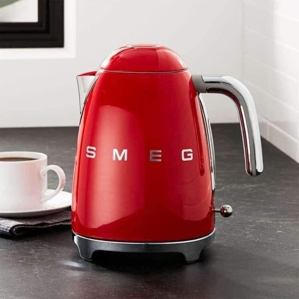 Ấm siêu tốc Smeg KLF03RDEU màu ĐỎ