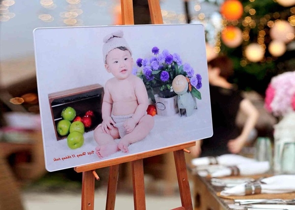 Ép ảnh mica là gì? Ưu điểm và cách bảo quản ảnh ép mica