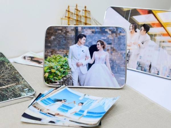 In ảnh tráng gương là gì? Các ứng dụng phổ biến