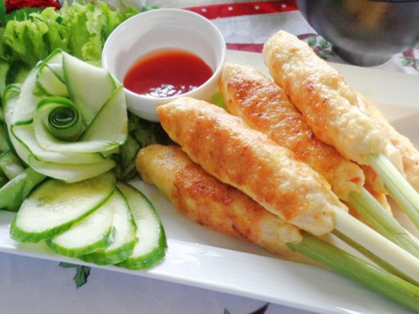 chả tôm bọc sả nướng