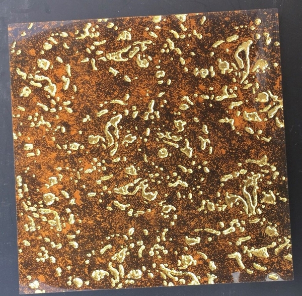 Gạch 30x30 nhũ vàng