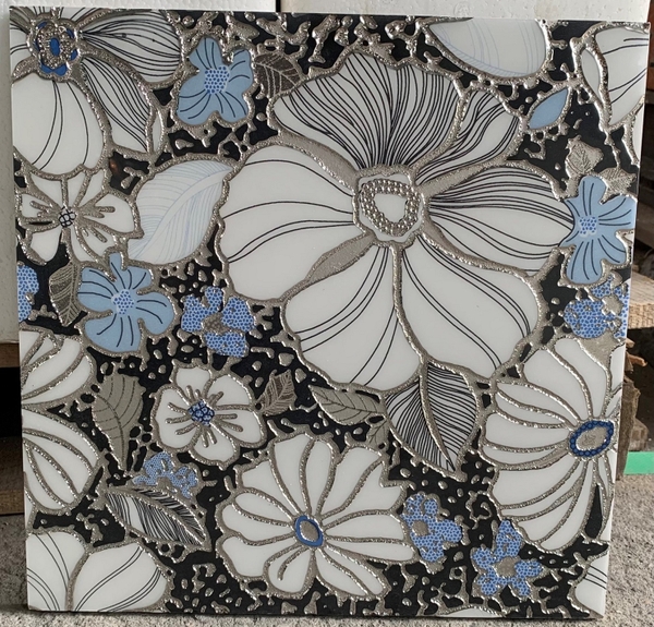 Gạch 30x30 nhũ bạc