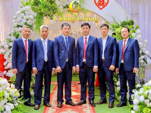 vest-trung-nien