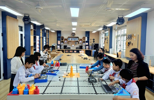 phòng học STEM
