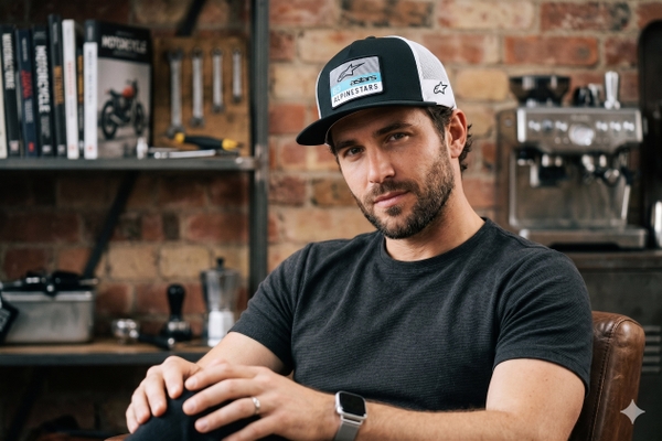 Mũ Snapback Là Gì? Khác Gì Mũ Lưỡi Trai? Cách Phân Biệt Chuẩn.