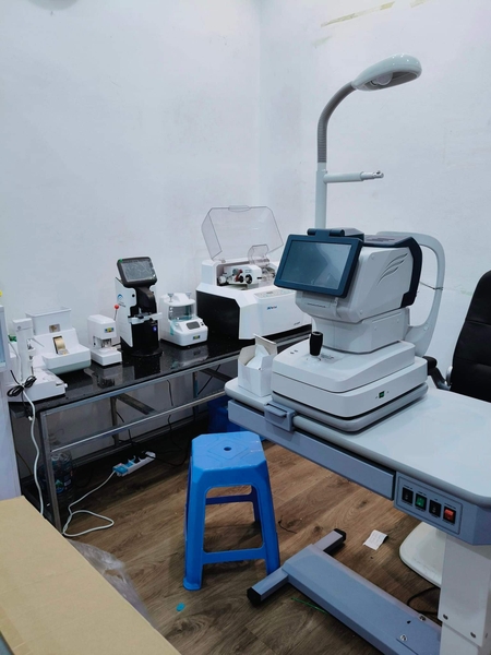 Máy đo khúc xạ RM 600