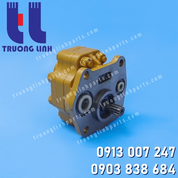 Komatsu Bulldozer Hydraulic Gear Pump 07421-71401 - D20P-5 D20P-6 D20P-7 D20P-8