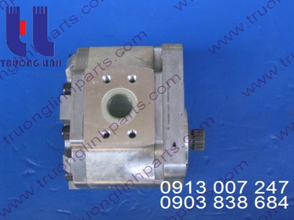 Hydraulic pump for Crane KOBELCO 7055