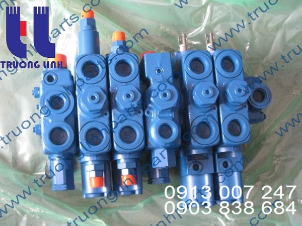 Main Valve for TADANO, TL200M Crane