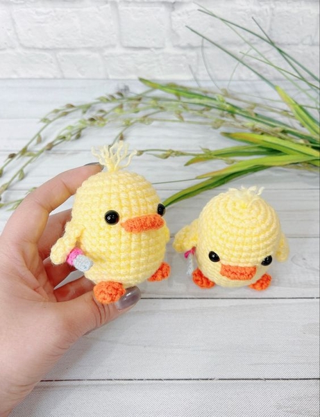 COMBO DIY - Bộ nguyên vật liệu làm con Vịt cầm dao móc len Combo Diy - Bộ Nguyên Vật Liệu Làm Con Vịt Cầm Dao Móc Len