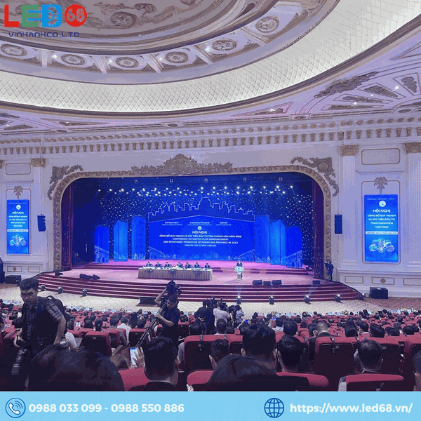 Giá màn hình LED 500 inch