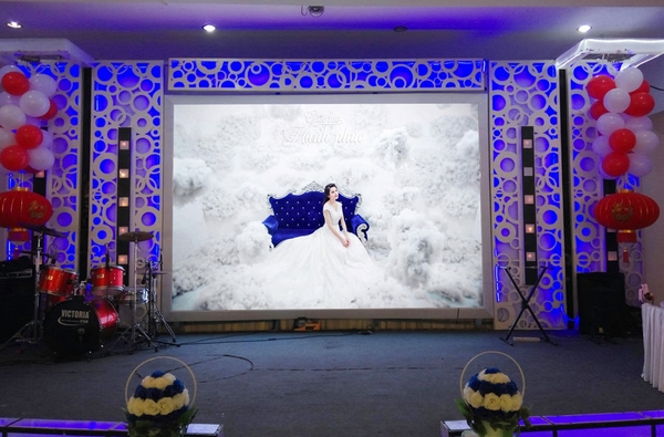 Tại sao nên sử dụng màn hình led nhà hàng? Mua màn hình led ở đâu?