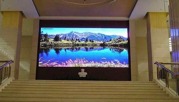 Màn hình led p2 trong nhà là gì? Đánh giá ưu điểm của màn hình led p2 trong nhà