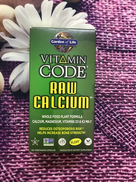 Viên uống bổ sung Canxi tươi Vitamin Code Raw Calcium - Garden of Life