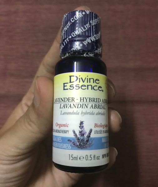 TINH DẦU HOA OẢI HƯƠNG HỮU CƠ DIVINE ESSENCE ORGANIC LAVANDIN HYBRID ABRIAL