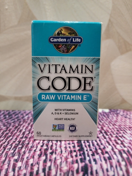 VITAMIN E THÔ VITAMIN CODE RAW - GARDEN OF LIFE