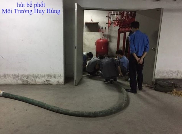 Hút Bể Phốt Hà Nội Uy Tín, Phục Vụ 24/7