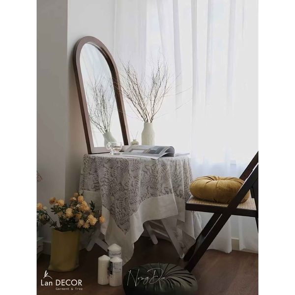 Khăn Trải Bàn Thiết Kế – Chất Chạm Nhẹ Cho Không Gian Mang Hồn | LanDecor