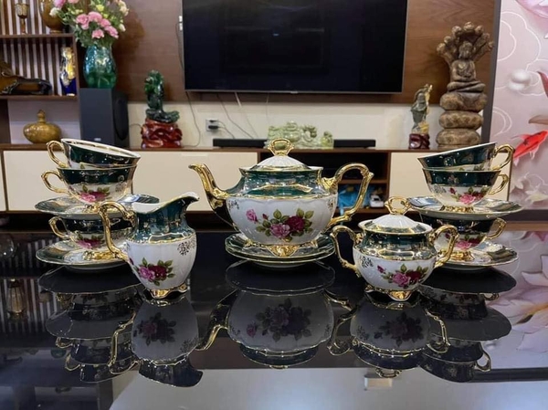 BỘ TRÀ SỨ MẠ VÀNG MEN NGỌC TRAI TIỆP KHẮC