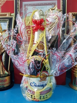 Champagne Nổ Đỏ