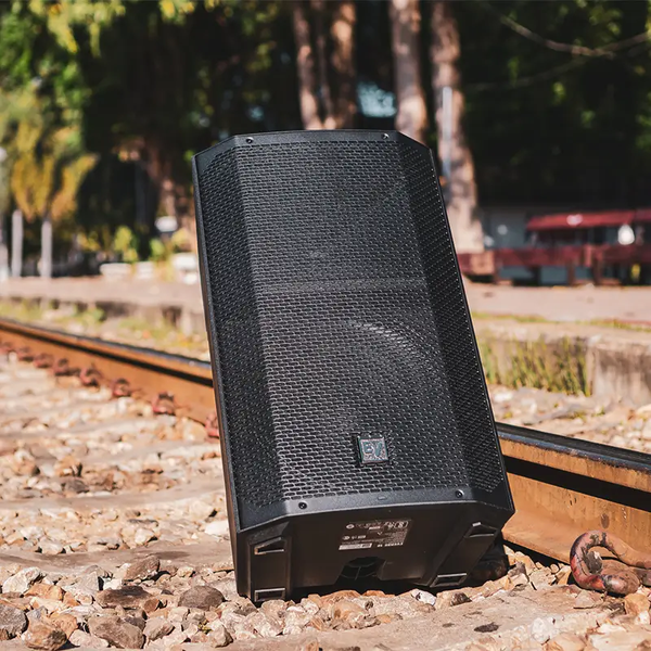 Loa di động Electro-Voice Everse 12