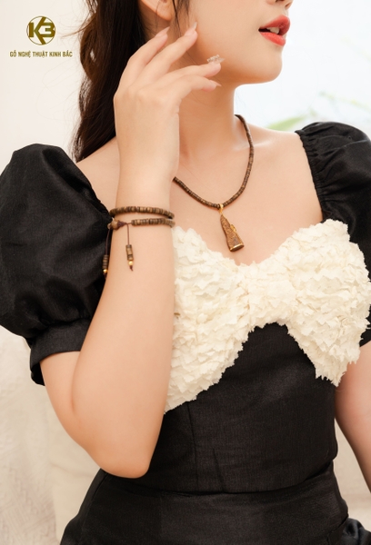 vong-tram-doi-viet-nam-dang-manh-5mm-charm-bi-vang-24k