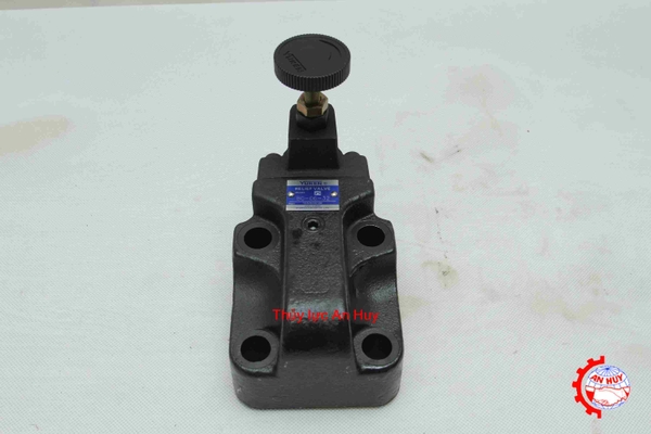 van-yuken-bg-06-32