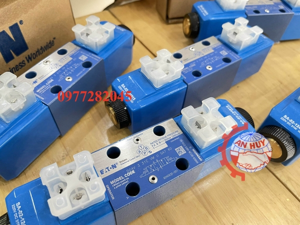 van-thuy-luc-vickers-directional-valve-dg4v-3s-2al-mu-d5-60