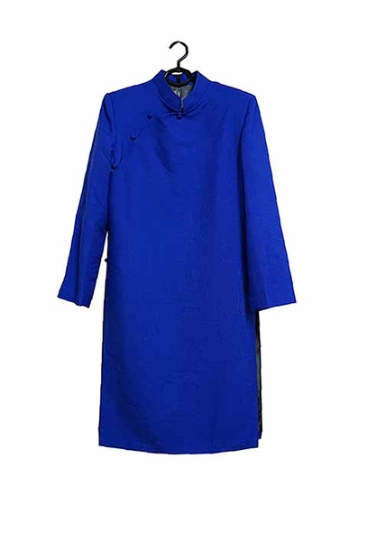 ao-dai-cach-tan-nam-xanh