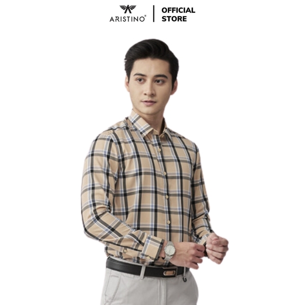 Áo Sơ Mi Nam Dài Tay Aristino ALS23202 màu be kẻ đen dáng ôm slim fit tà lượn không túi ngực chất liệu nano poly