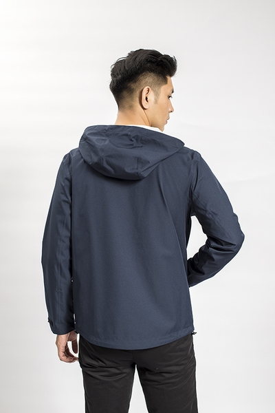 Áo khoác gió Aristino AJK005W8 có mũ liền chống nước màu xanh tím than 45