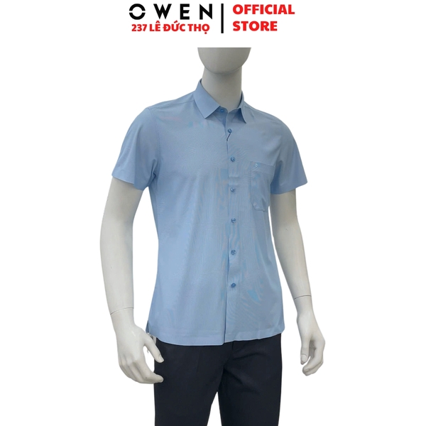 Áo sơ mi nam tay ngắn Owen AB263092NT màu xanh nhạt kẻ dáng suông body fit tà bằng có túi chất liệu polyester