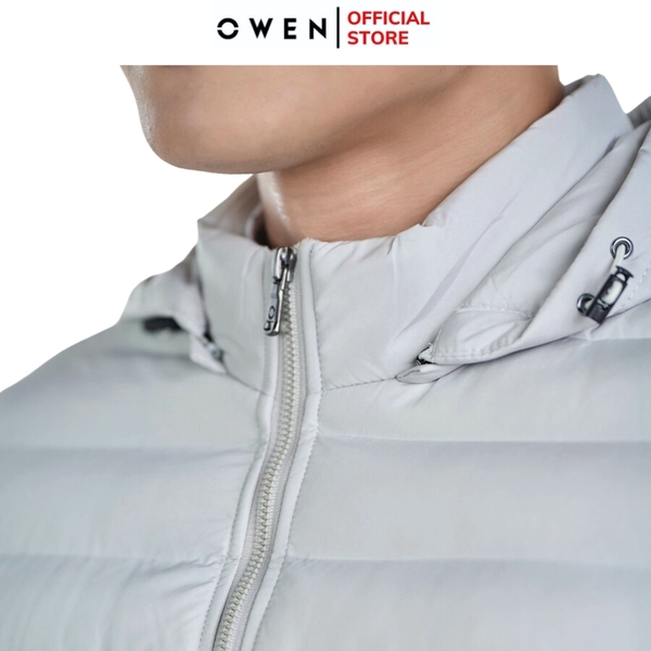 Áo Khoác Jacket Owen JK241489 màu be dáng regular fit, cổ cao 3 phân có mũ tháo rời được, khóa kéo, tay và gấu bo chun chất liệu polyester