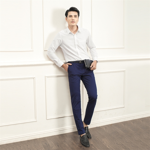 Áo Sơ Mi Trắng Dài Tay Nam Aristino ALS0090S1 (ALS5010Z - ALSR19) Màu Trắng Trơn Chất Vải Micro Polyester Dáng Regular Fit Tà Lượn Có Túi Ngực