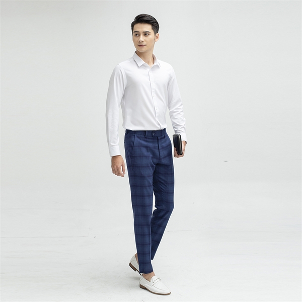 Áo Sơ Mi Trắng Dài Tay Nam Aristino ALSR18 (ALS5000Z - ALS0080S1) Màu Trắng Trơn Vải Micro Polyester Dáng Slim Fit Tà Lượn Không Túi Ngực