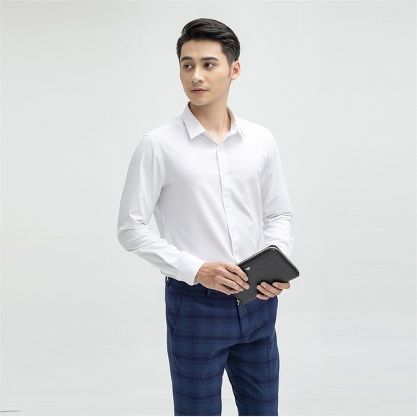 Áo Sơ Mi Trắng Dài Tay Nam Aristino ALSR18 (ALS5000Z - ALS0080S1) Màu Trắng Trơn Vải Micro Polyester Dáng Slim Fit Tà Lượn Không Túi Ngực