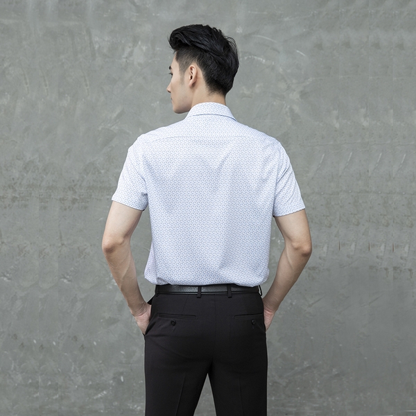 Áo Sơ Mi Nam Ngắn Tay Aristino ASS161S1 Màu Trắng In Quả Ớt Vải Sợi Sồi Dáng Slim Fit Tà Lượn Không Túi