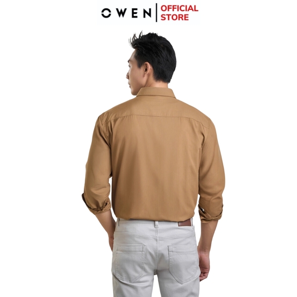 Áo Sơ Mi Nam Tay Dài Owen AJ240727DT màu nâu trơn Dáng J - form suông rộng tà lượn 2 túi ngực có nắp Chất liệu Rayon dày dặn