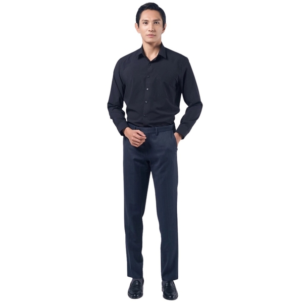 Áo Sơ Mi Nam Tay Dài Owen AR220220DT (AR230338DT) màu đen trơn dáng regular fit tà lượn có túi vải Nano