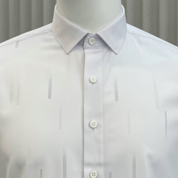 Áo Sơ Mi Nam Tay Dài Owen AS230258D màu trắng in xám dáng slim fit tà lượn không túi vải bamboo