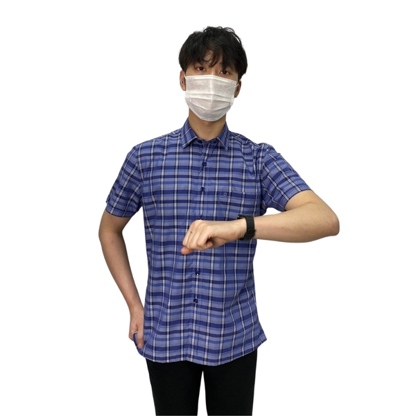 Áo Sơ Mi Nam Tay Ngắn Owen AB230113NT màu kẻ caro lớn navy dáng body fit tà bằng có túi vải bạc hà