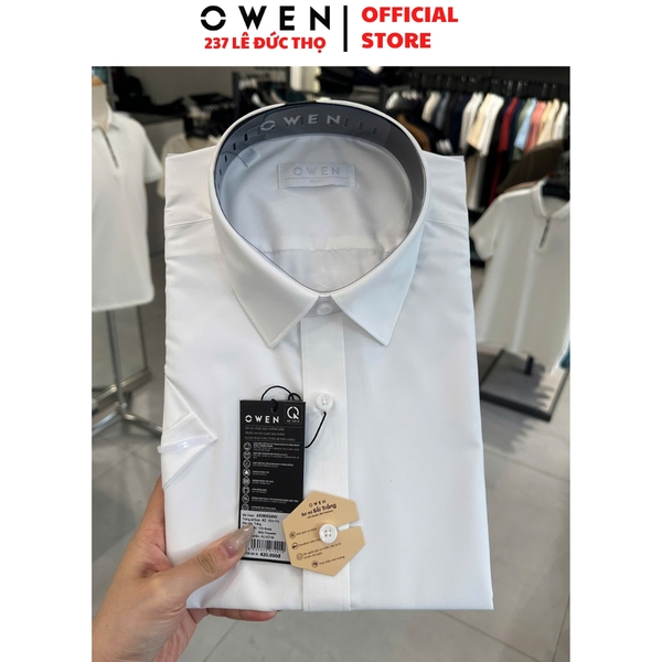 Áo sơ mi nam tay ngắn Owen AS260524NV màu trắng trơn dáng ôm slim fit tà lượn không túi chất liệu sợi sồi
