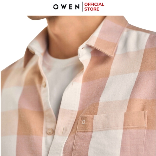 Áo Sơ Mi Nam Tay Dài Owen AJ240724DT màu be hồng kẻ caro Dáng J - form suông rộng tà lượn có túi ngực Chất liệu CVC dày dặn