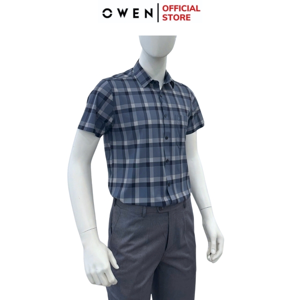 Áo sơ mi nam tay ngắn Owen AB250049NT màu xanh cổ vịt kẻ caro dáng suông body fit tà bằng có túi chất liệu Knit